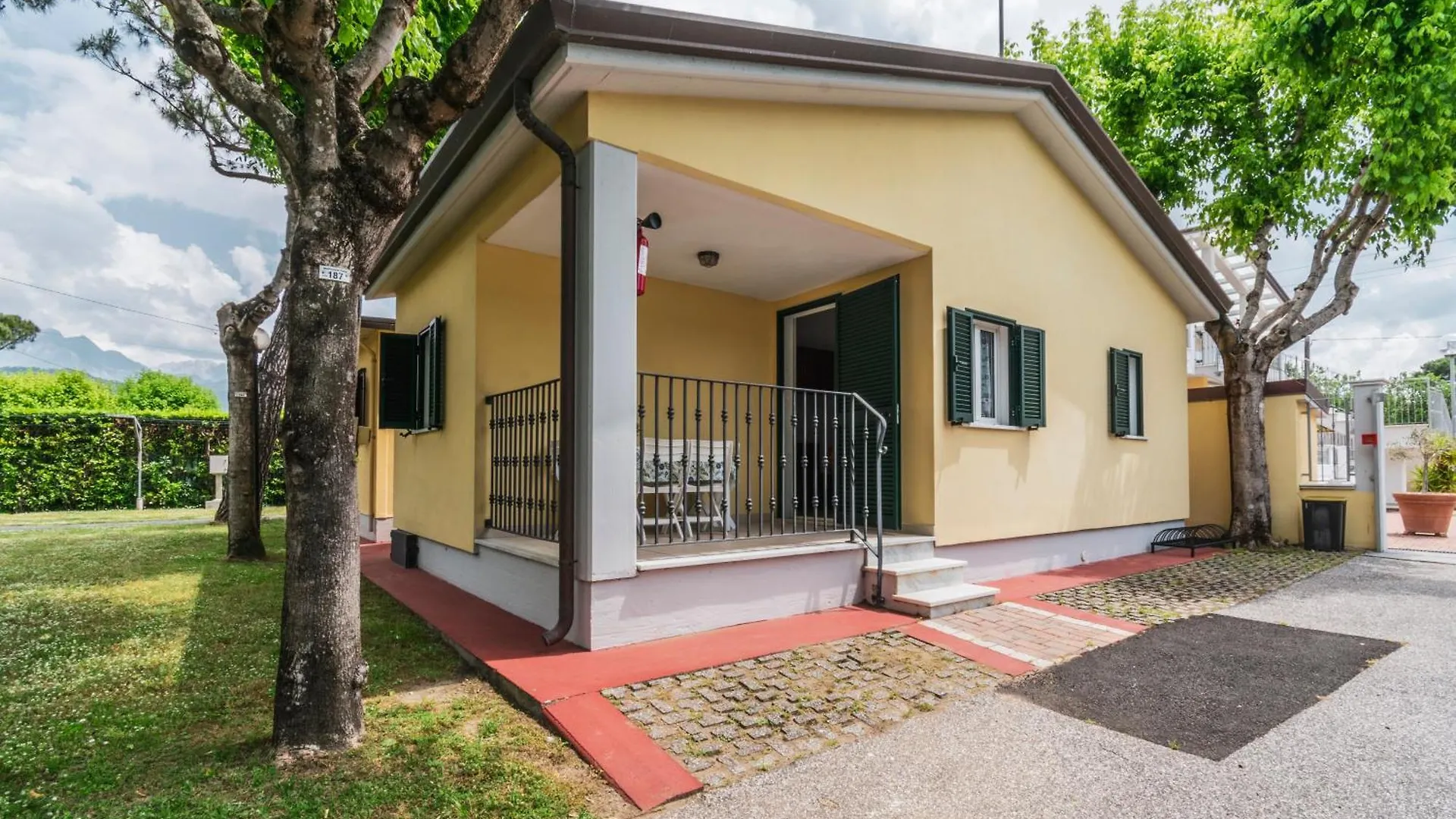 Camping Apuano Marina di Massa 0*,  Italien