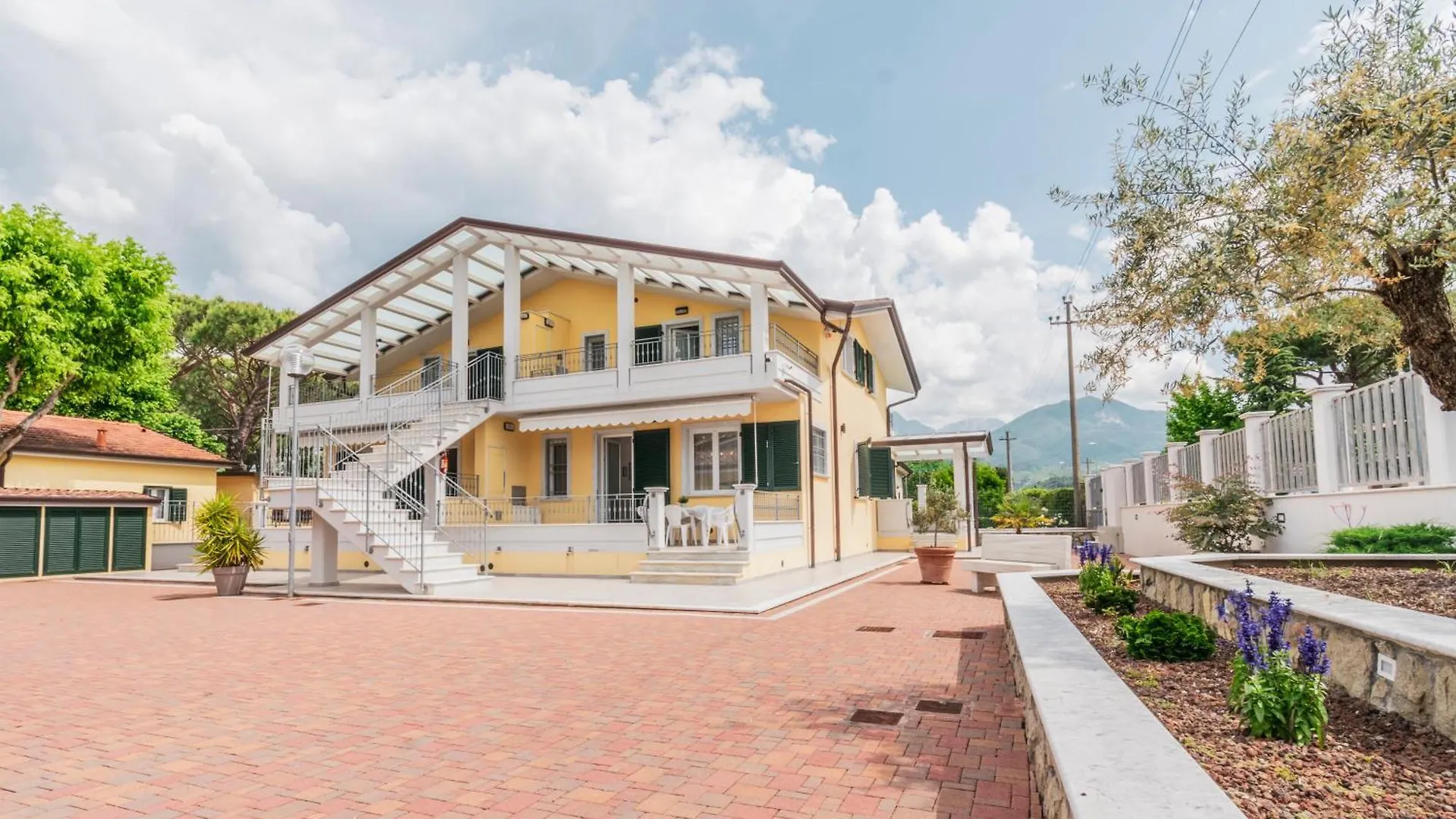 Camping Apuano Marina di Massa Italien