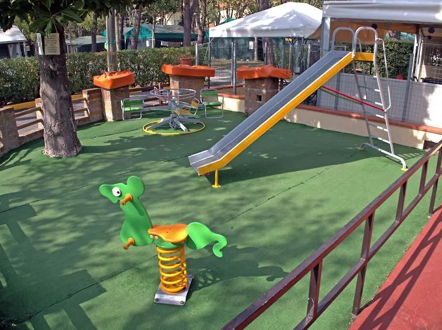 Camping Apuano Marina di Massa Kemping