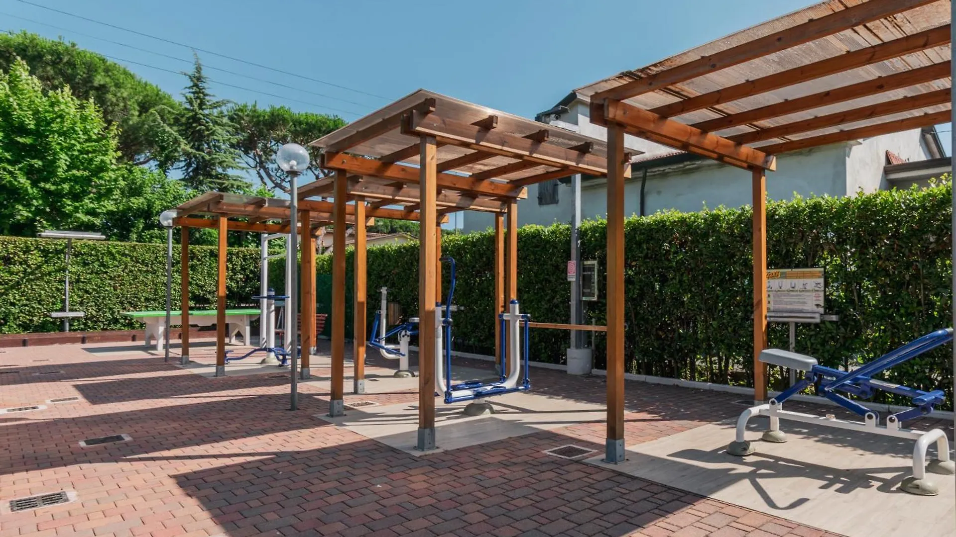Camping Apuano Marina di Massa 0*,